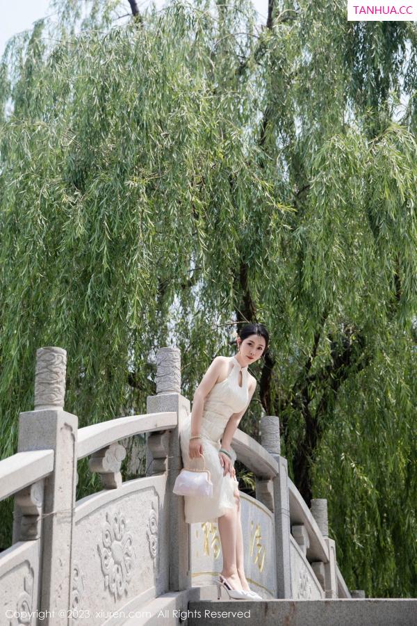   [XiuRen]高清写真图 2023.09.25 No.7435 严利娅Yuliya 旗袍美臀第9张图片